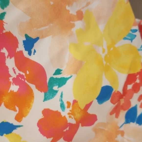 💕ELLEN TRACY💕 One Piece Ruffle Swimsuit ~ Abstract Floral Print 8 NWT - Picture 6 of 12